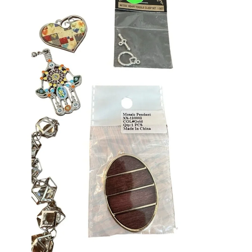 Necklace Pendants Lot Of 20+ Southwestern Feathers‎ Tassel Charm Butterfly Wood